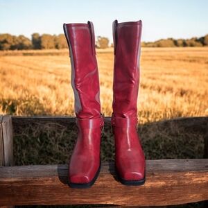 RED HARNESS BOOTS SIZE 9
